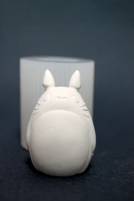 

Silicone Candle Molds Totoro Candle Soap Moulds Fondant Mold Polymer Clay Jewelry Mold Rubber For Cake Decorations PRZY 001