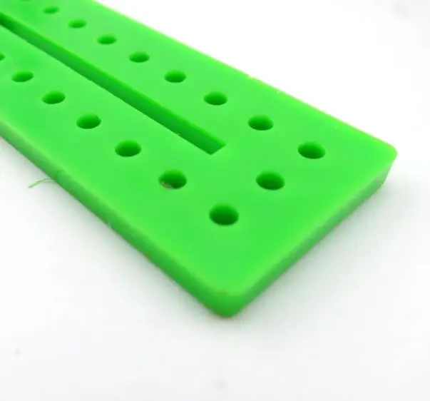 

5pcs/lot 20*100 Green Board Diy Car Frame Long Chassis Multihole Strip for Model Materials