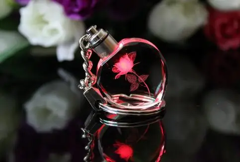 Красочные светодиодные брелки в форме цветка сердца автомобильные Хрустальный