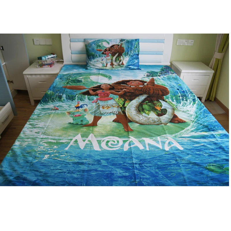 Гавайи disney с рисунком героев мультфильма Моана и изображением Мауи Постельное
