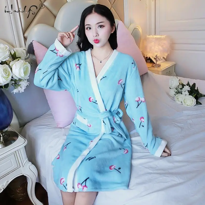 Flannel Bathrobes Women's Cartoon Lovely Thicken Warm Nightgowns Winter Bath robe Women Pajamas Bath Robe Sleepwear