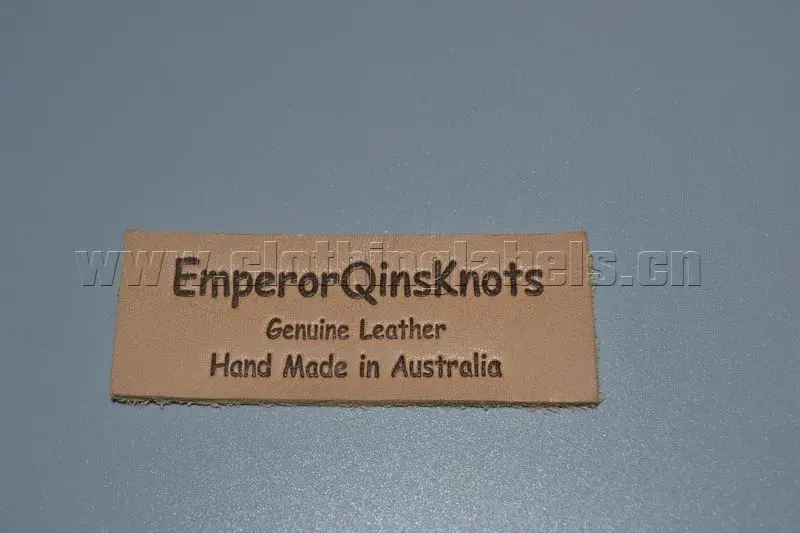 Брендовая этикетка из искусственной кожи для одежды