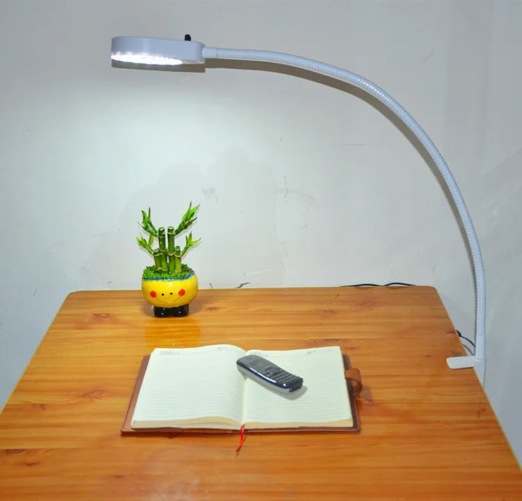 

Free shipping low priceLED Creative energy-saving metal long arm LED table lamp LED dimming lamp