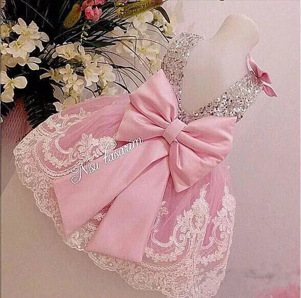 Sliver Bling Sequins Pink Baby Girl Birthday Party Dress with Bow Mother Daughter Matching Gowns with Big Bow