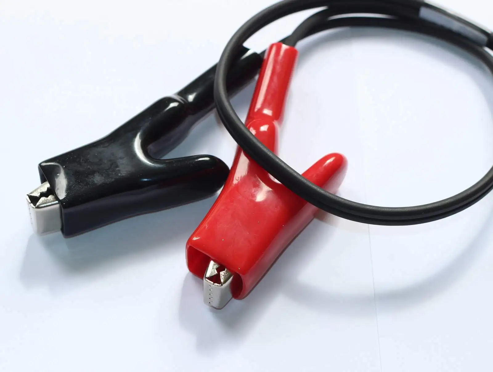 

NEW TOPCON Cable with Heavy Duty alligator clips wired to Female SAE 2-pin connector