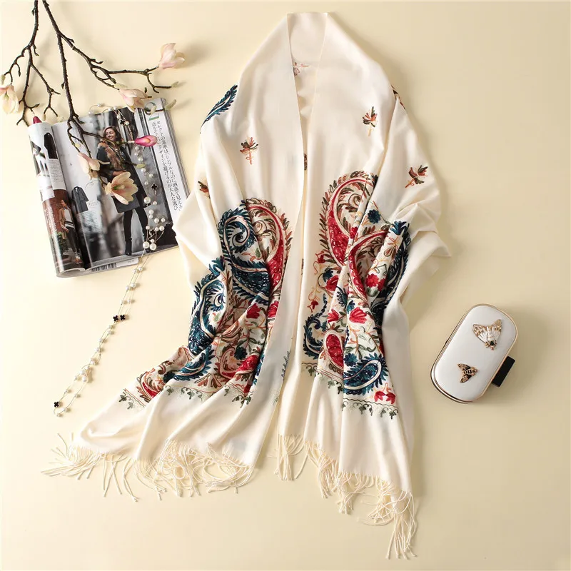 yaoguo beige New Luxury Brand Women Scarf High Quality Embroidery Winter Cashmere Scarves Lady Shawls and Wraps Female Pashmina Echarpe - Цвет: yaoguo beige