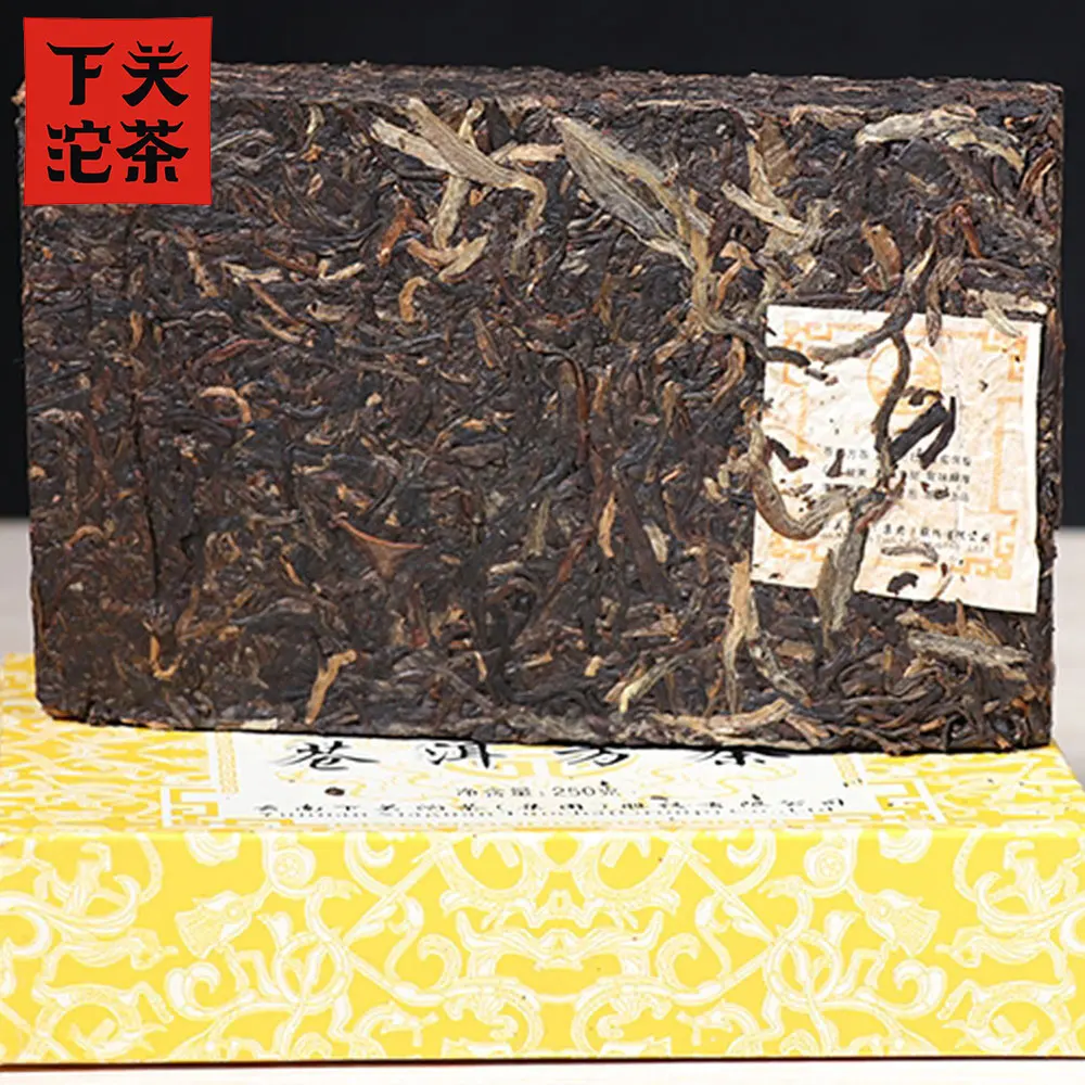 Xiaguan 2011 Sheng Pu'er Cang Er Fangzhuan кирпич в возрасте Pu-erh 250 г