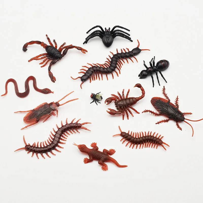 

20Pcs Simulation Plastic Bugs Fake Spiders Scorpion Flies Bat for Halloween Party Favors Decoration Novelty & Gag Toys