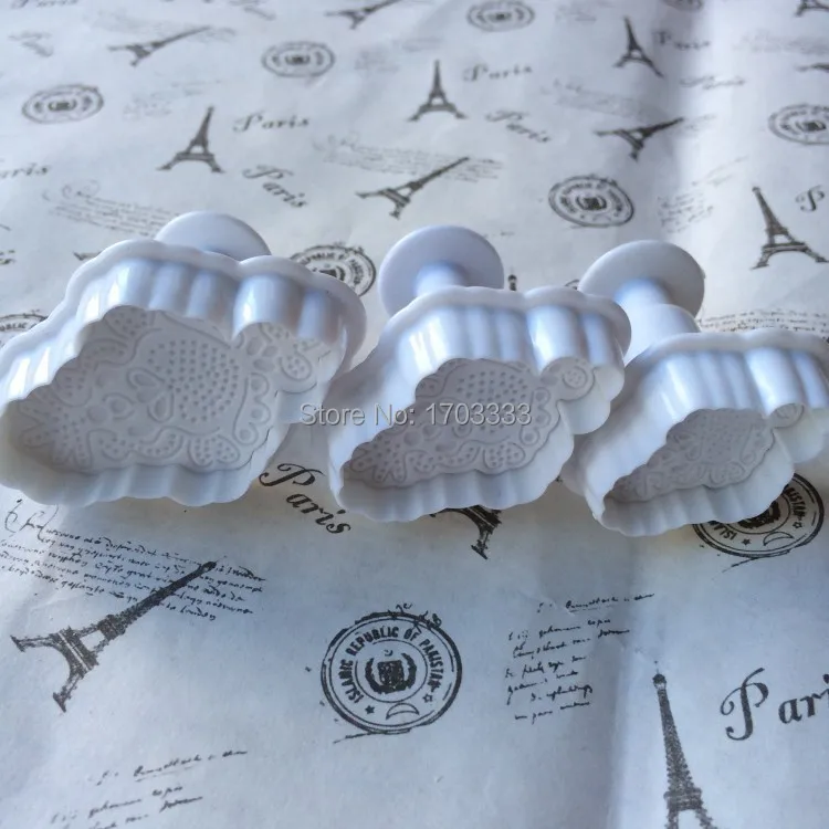 

Wholesale 200Set=600pcs Diamond embroidery pattern Shaped Turn sugar tools cake moulds embossing mold