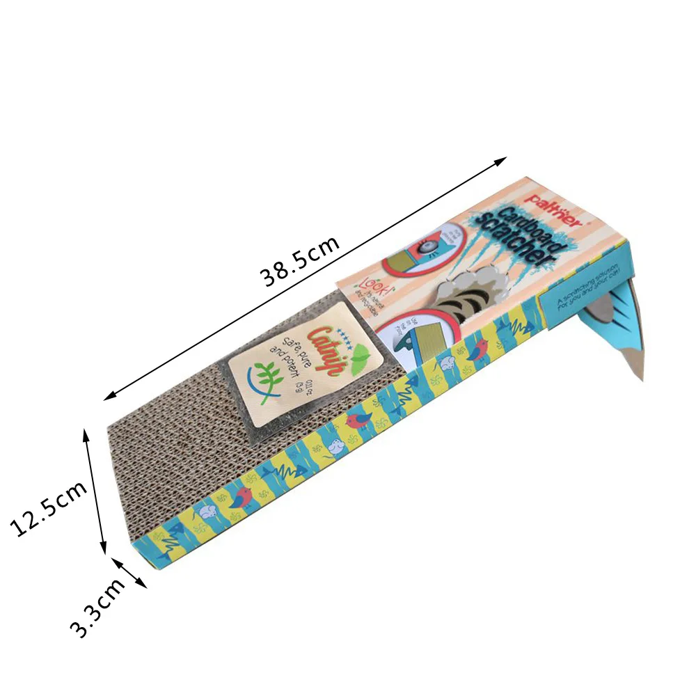 С маленькой дверью висит cat коготь scratch доска гофрированные бумага забавная