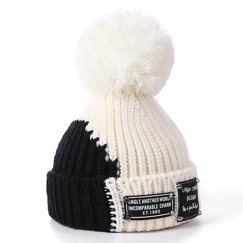 Новинка, теплая зимняя шапка, женская мода, Skullies Beanies, толстая меховая вязаная шапка для женщин, женские шапки с помпоном, двухцветная дизайнерская шапка