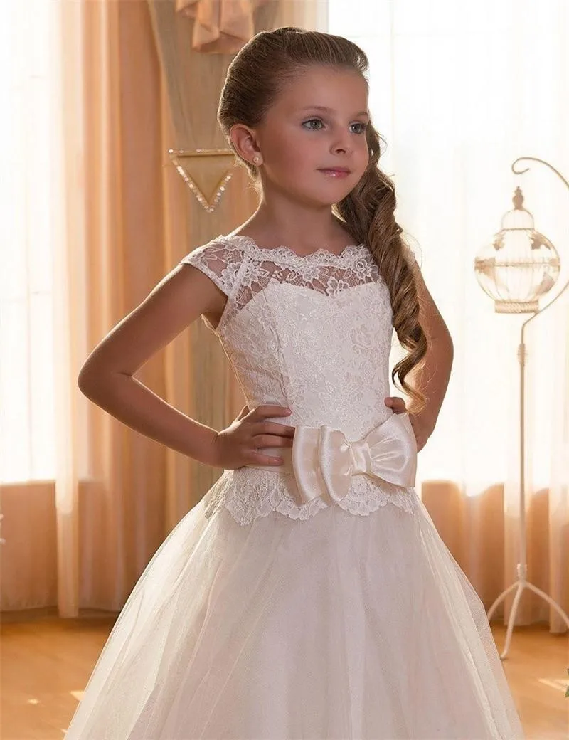 

Vestido De Daminha 2017 Ivory Lace Flower Girl Dress for Weddings First Communion Dresses for Girls Lace up Back Pageant Gown