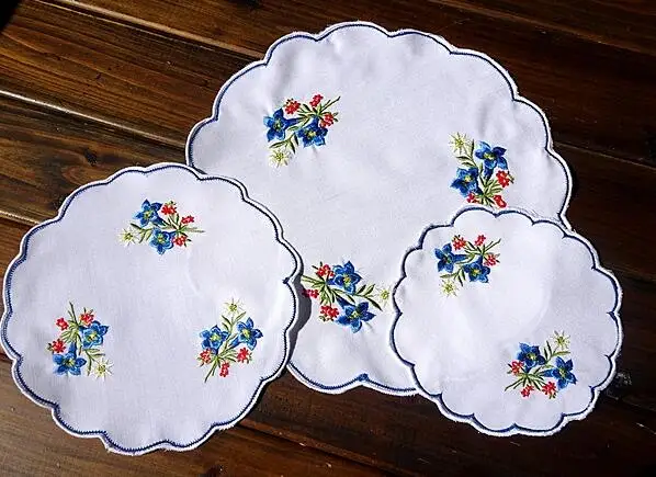 Modern lace satin table place mat cloth embroidery pad cup mug drink coaster glass placemat coffee tea doily dining kitchen | Дом и сад