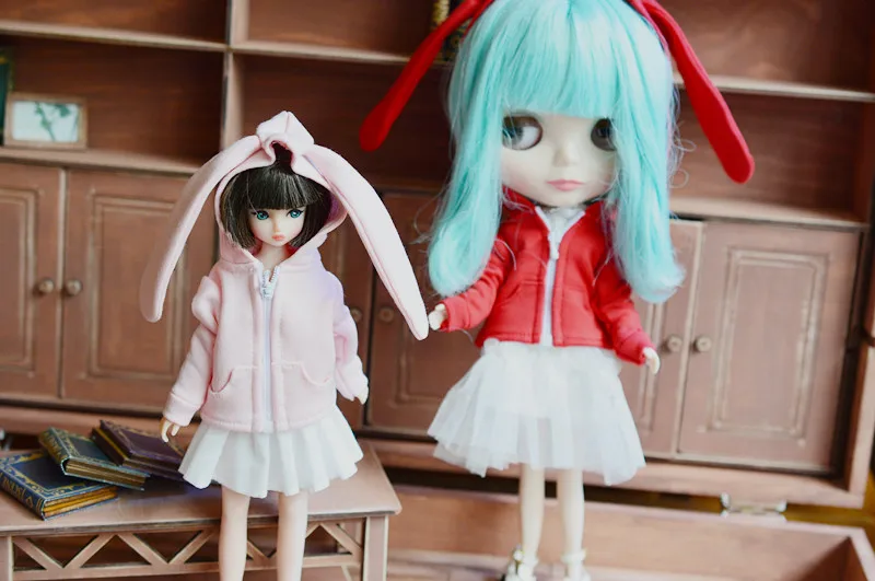 Пальто на молнии с кроличьими ушками используемое для куклы Azone Momoko Licca redberry Blyth doll