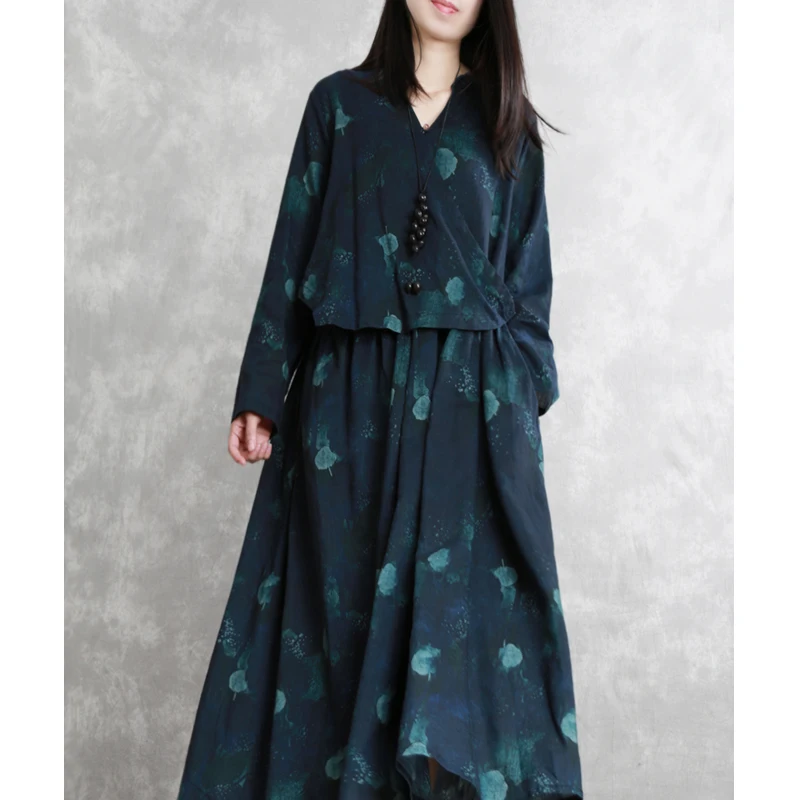 Платье из хлопка и льна с V-образным вырезом средней длины | Женская одежда