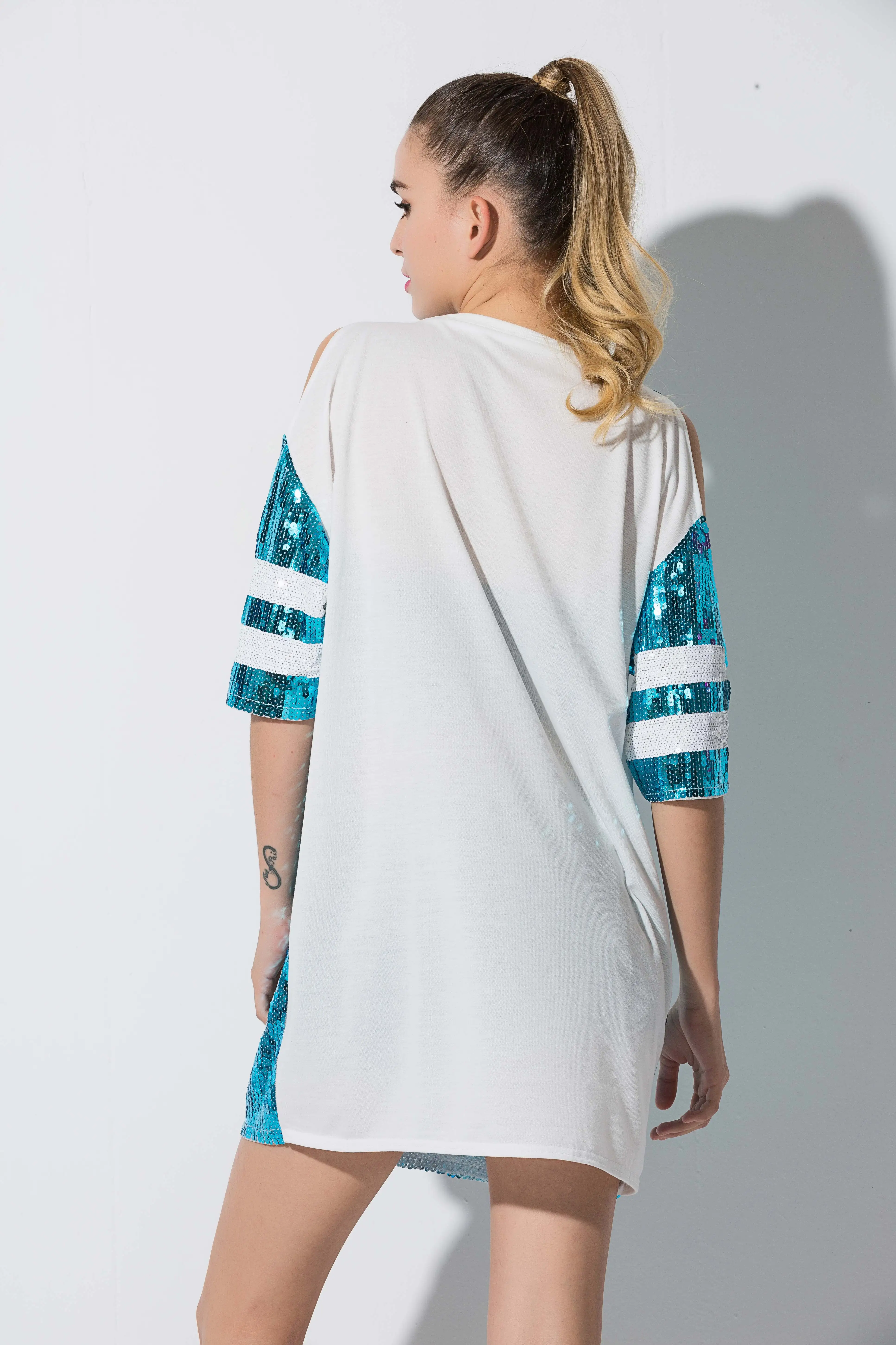 Женская футболка с открытыми плечами пикантная облегающая свободная блестками