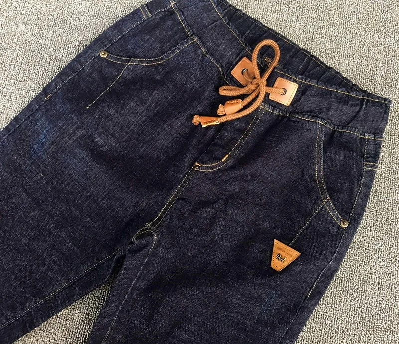 Узкие брюки до щиколотки со средней эластичной резинкой на талии отбеленные