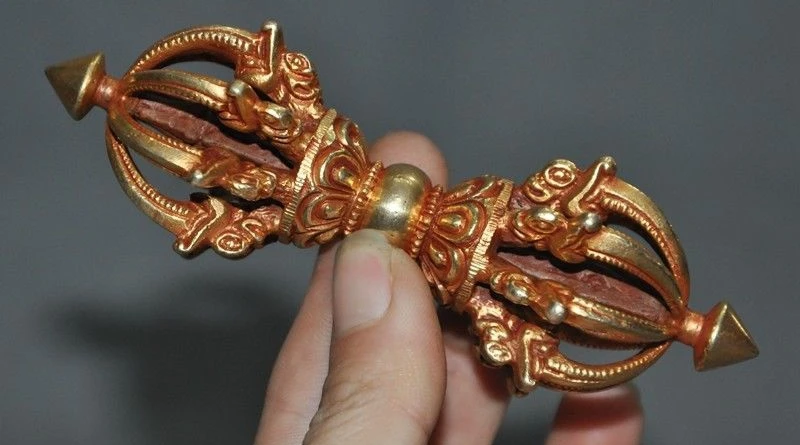 Тибетская Тантра буддизм Бронзовая позолота дорье Ваджра Дордже фюрпа кинжал