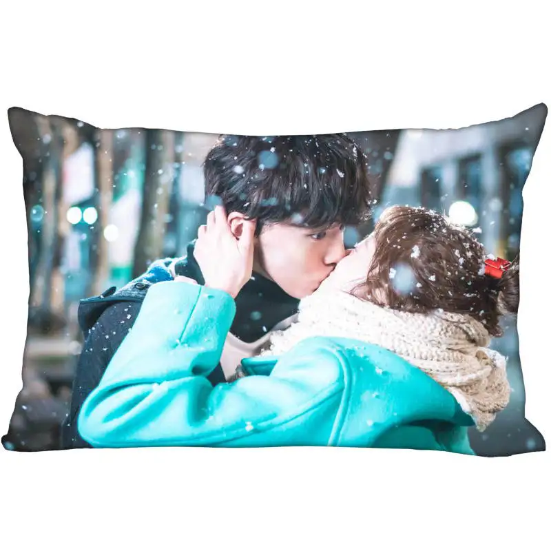 Новое поступление наволочка Nam Joo Hyuk сатиновая 35x45 см (одна сторона) с принтом цвет
