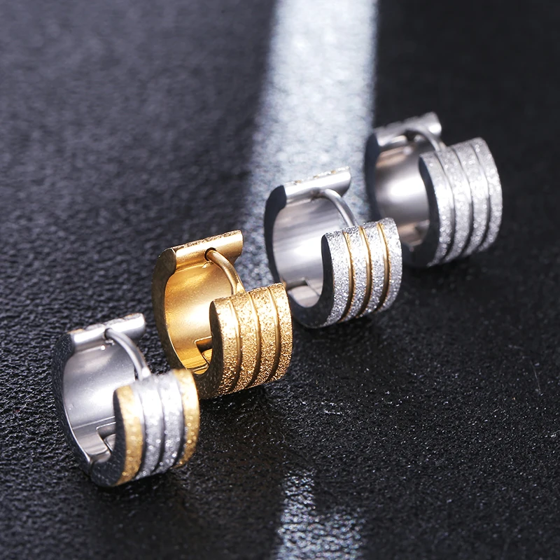 Женские круглые сережки-гвоздики из матовой нержавеющей стали с четырьмя полами