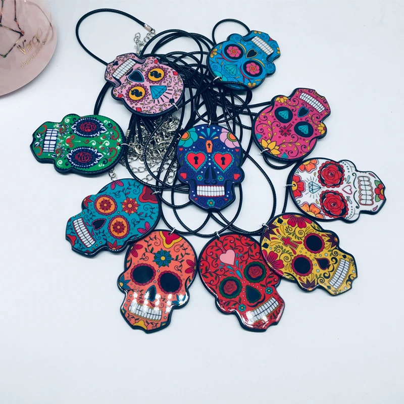 Ожерелье Calavera со сладким потрясающим черепом празднование мексиканского дня