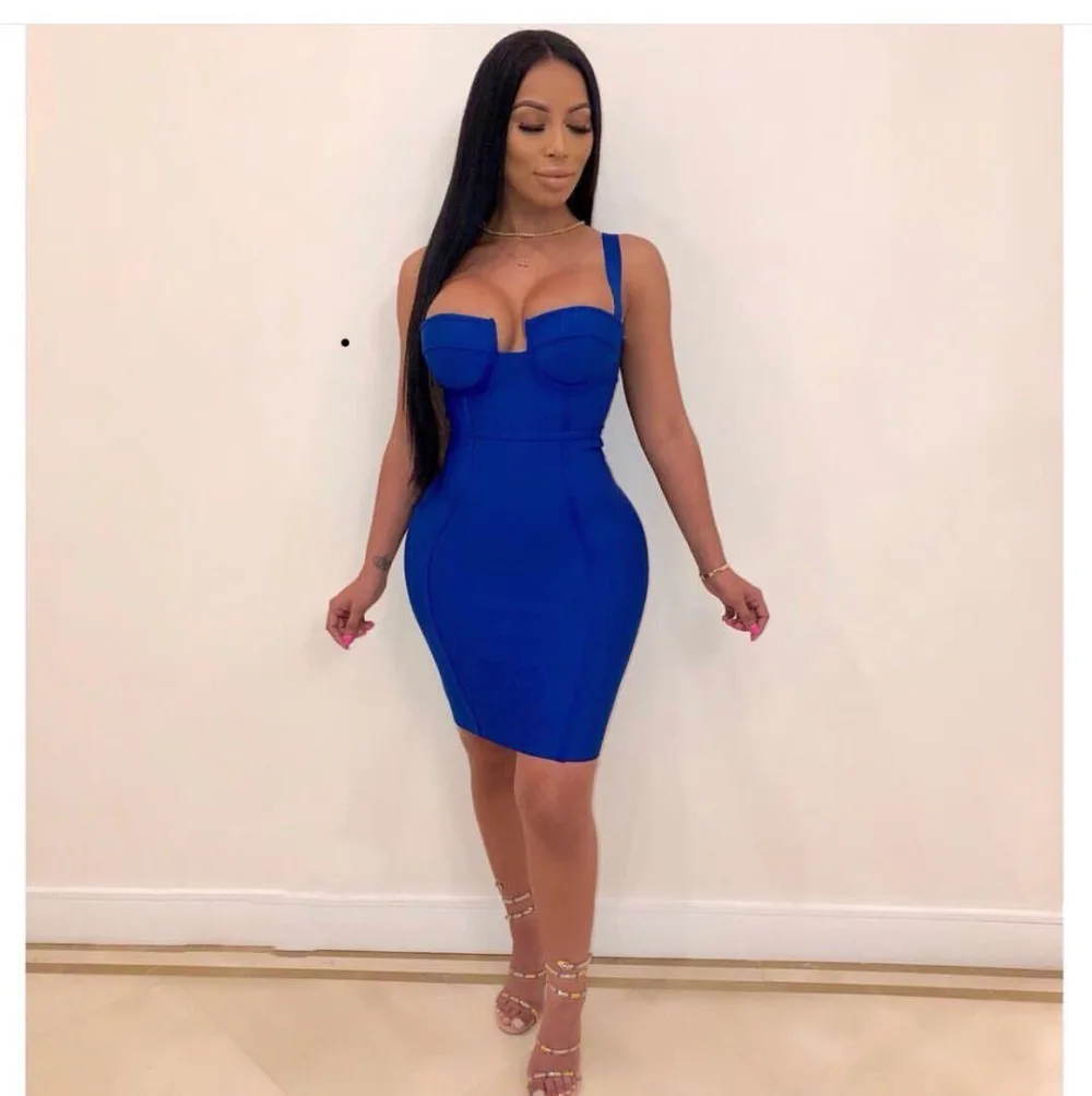 Однотонное сексуальное платье телесного цвета с v образным вырезом синее желтое