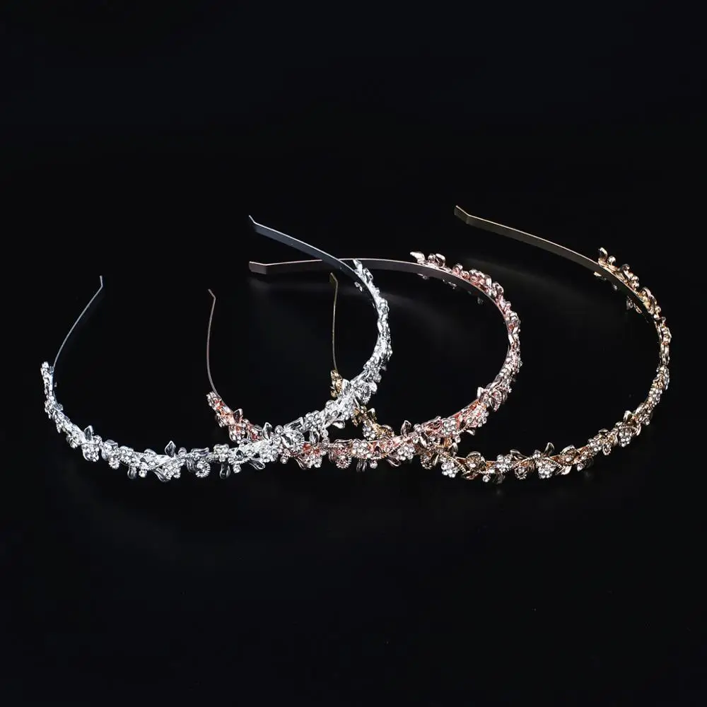 Металлическая повязка на голову с цветочным орнаментом и кристаллами | Украшения