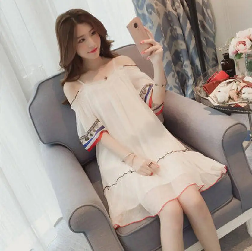 

2019 Summer New Fashion Fashion Ladies Tops Off Shoulder Top V-neck Short Sleeve Chiffon Shirt Loose Ladies Blouses