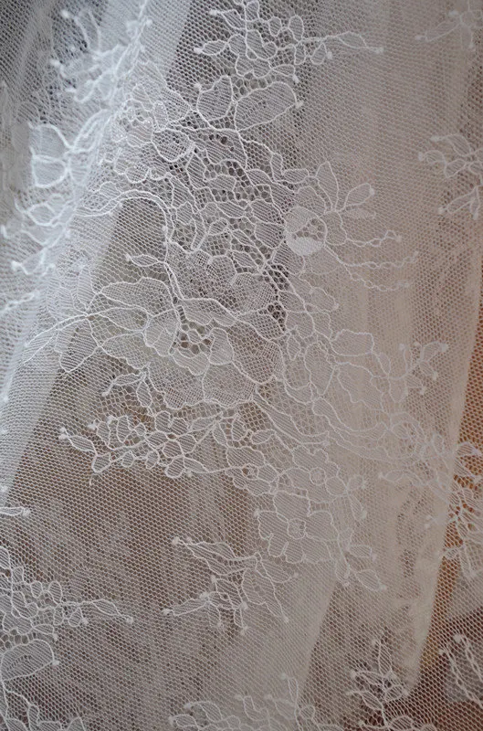 Кружевная ткань Шантильи 3 ярда кружевная для невесты с жаккардовым цветочным