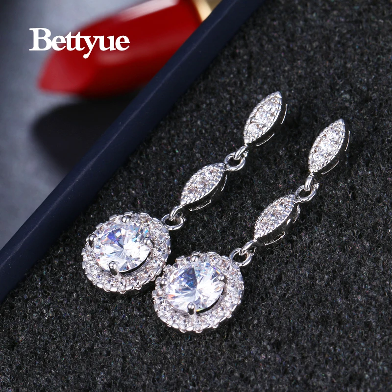 Фирменные Блестящие модные очаровательные серьги Bettyue из белого золота с