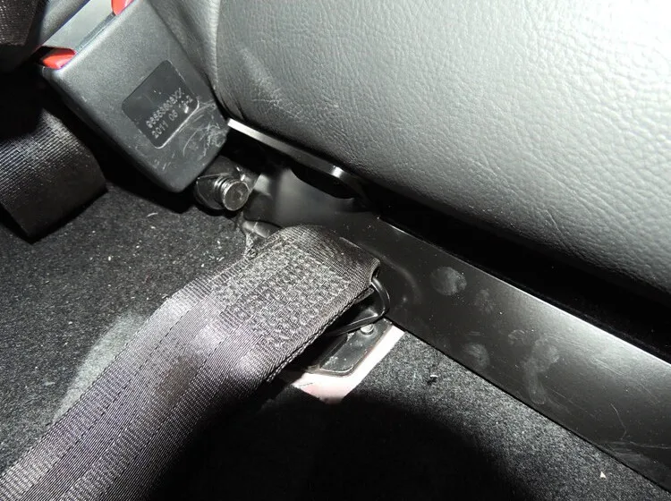 For Peugeot 307 Car Seat ISOFIX LATCH Belt Interfaces Guide Bracket For Car Baby Child Safety Seat