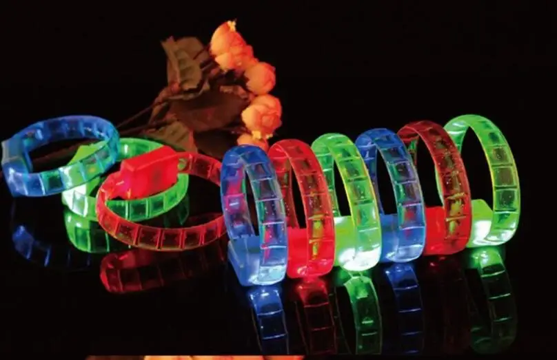 12PCS/LOT Colorful Soft Rubber Led Flashing Bracelet Christmas Decoration Light Up Party Supplies Glowing Wristband | Дом и сад