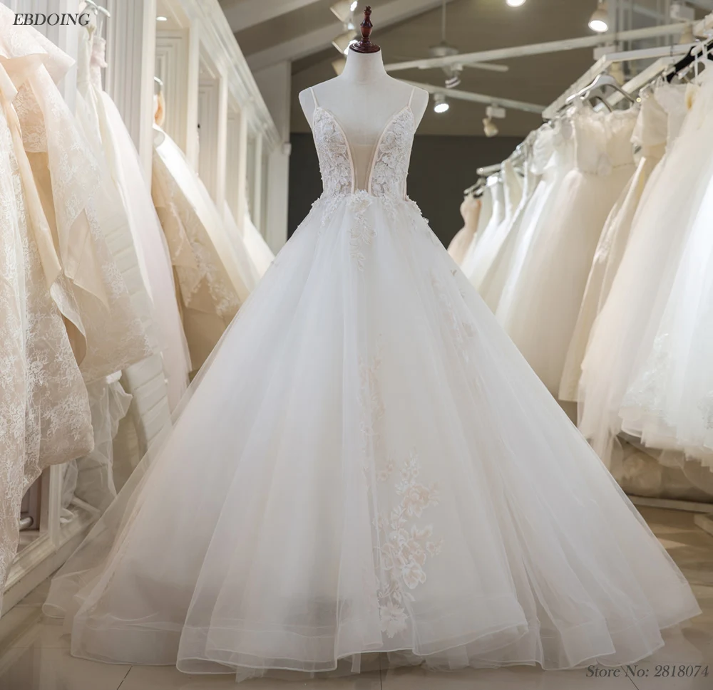 

Amazing V-neck Neckline Wedding Dress A-line Court Train Real Photo Plus Sizes Vestidos De Novia With Beaded Lace Appliques