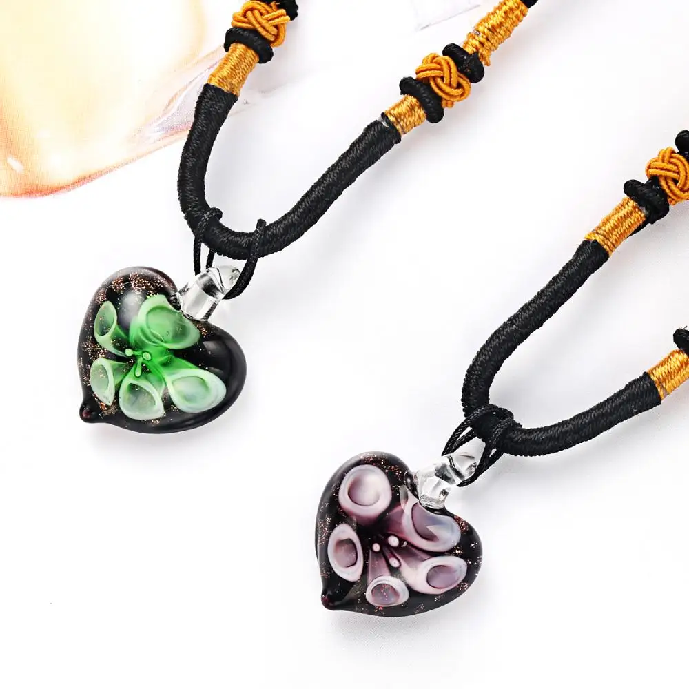 

2019 Ethnic Heart-shaped Inner Flower Murano Glass Pendant Necklace Europe New Sweater Chain Heart Pendant Necklace for Women