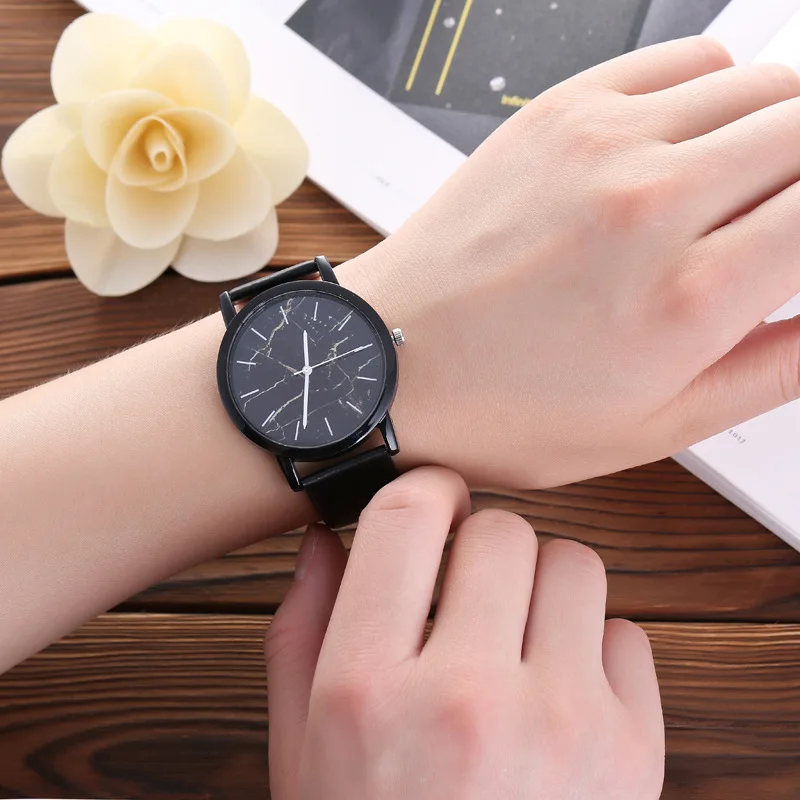 Часы женские кожаные кварцевые с мраморным циферблатом черные | Наручные часы