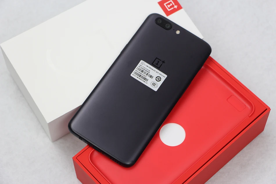 Оригинальный Новый Oneplus 5 8GB ram 128GB rom Snapdragon 835 Octa Core Dash Charge Распознавание отпечатков