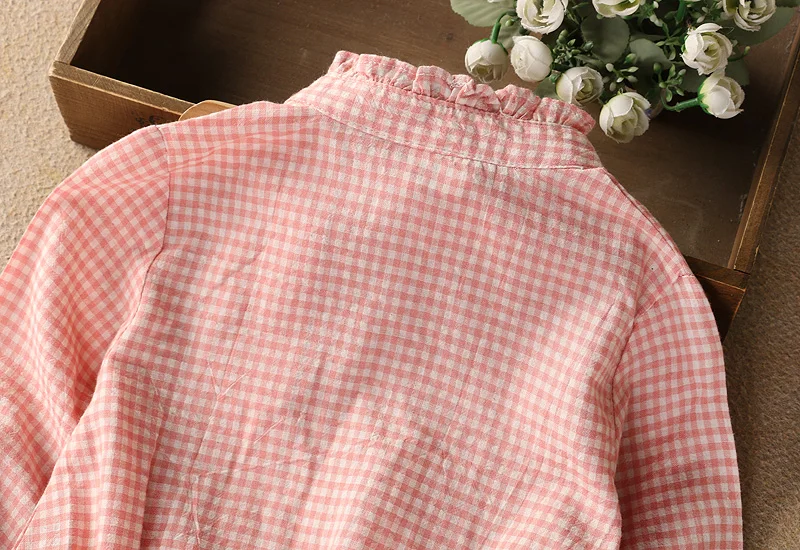 Hurave Мандарин Воротник мультфильм одежда для малышей вышивка плед блузки девочек дети оборками рубашки эластичный пояс детская одежда