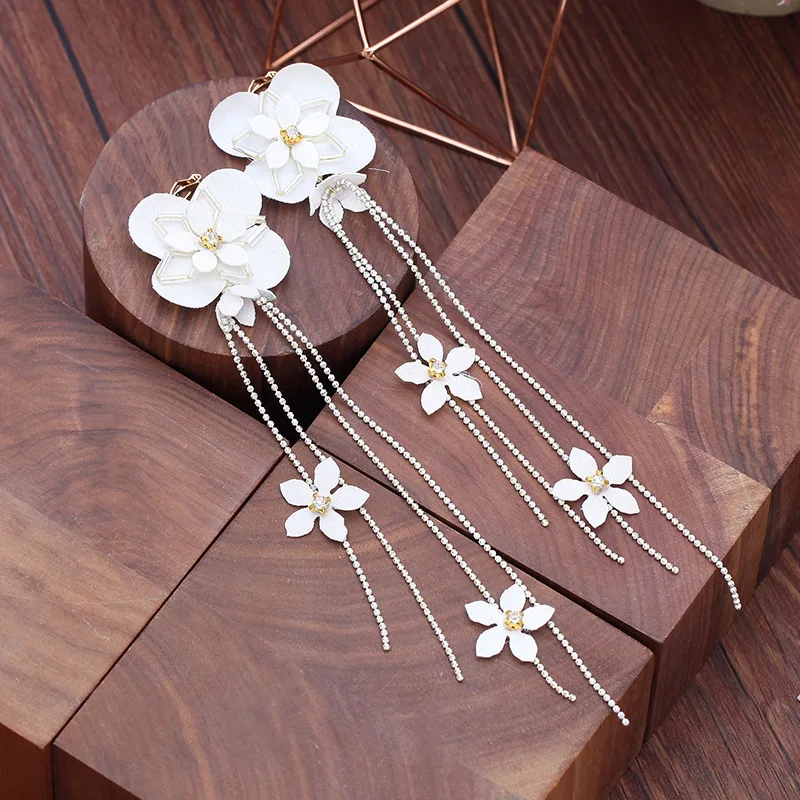 Tassel earrings long section of the wild female temperament bride white flowers wedding accessories EA0035 | Украшения и