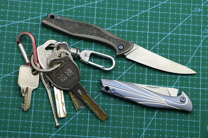Зеленый шип мини Феникс складной нож 2,5" M390 стальное лезвие, ручка из титанового сплава и углеродного волокна, Карманный ключ для ножей