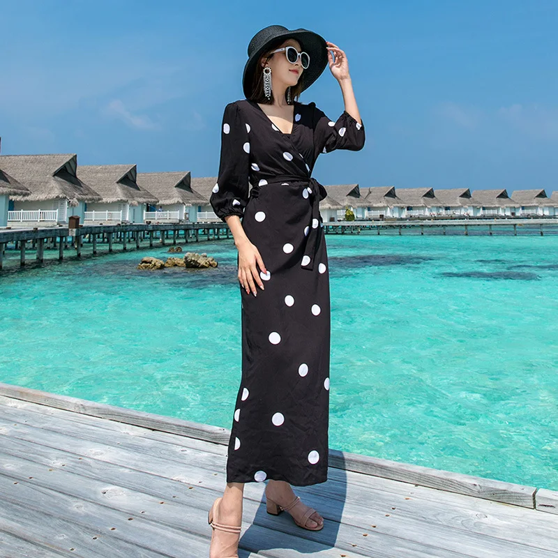 Женское платье в богемном стиле летнее горошек с v образным вырезом и бантом на