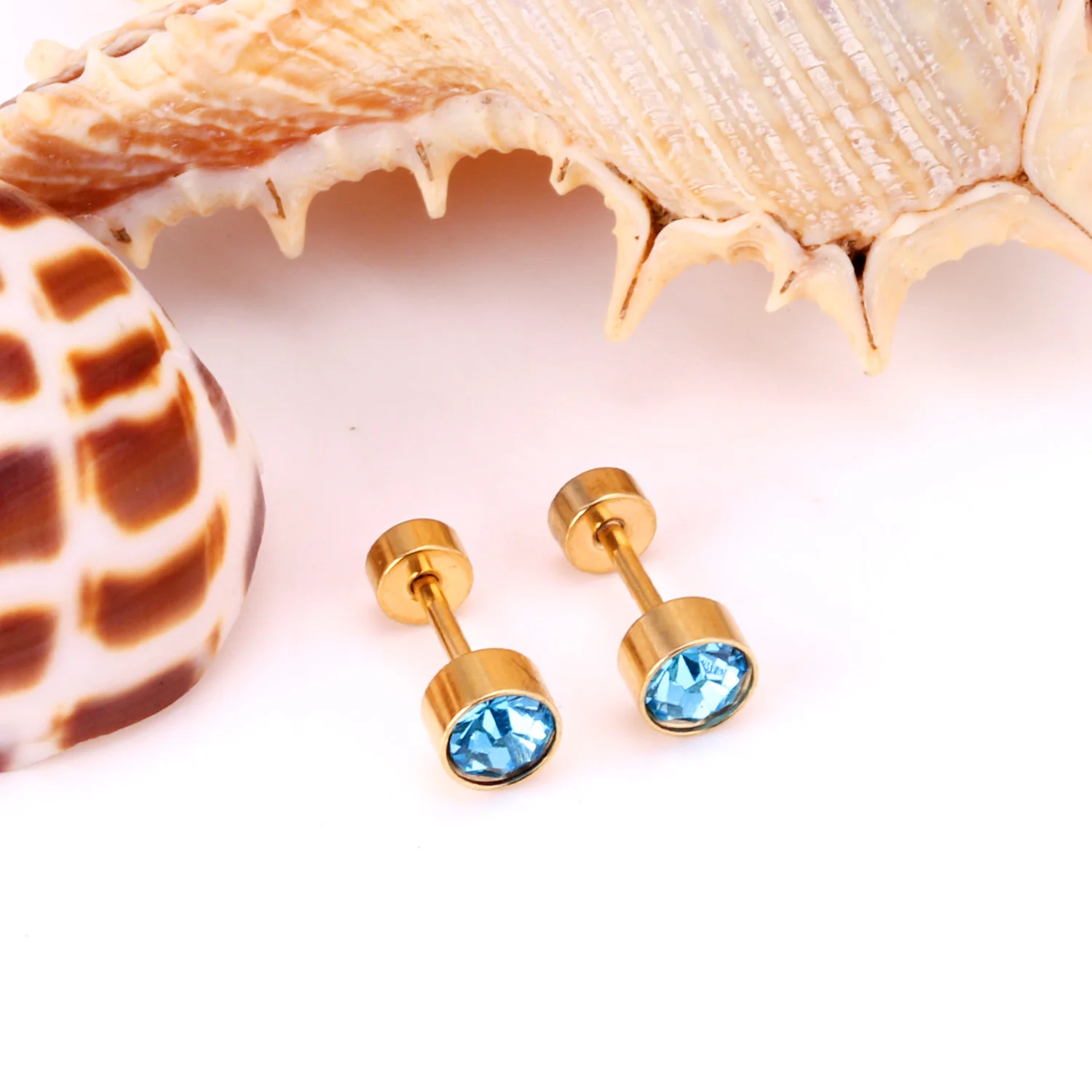 Ч Сталь маленькие серьги 2021 Новый Мода Нержавеющая сталь круглый прозрачный CZ