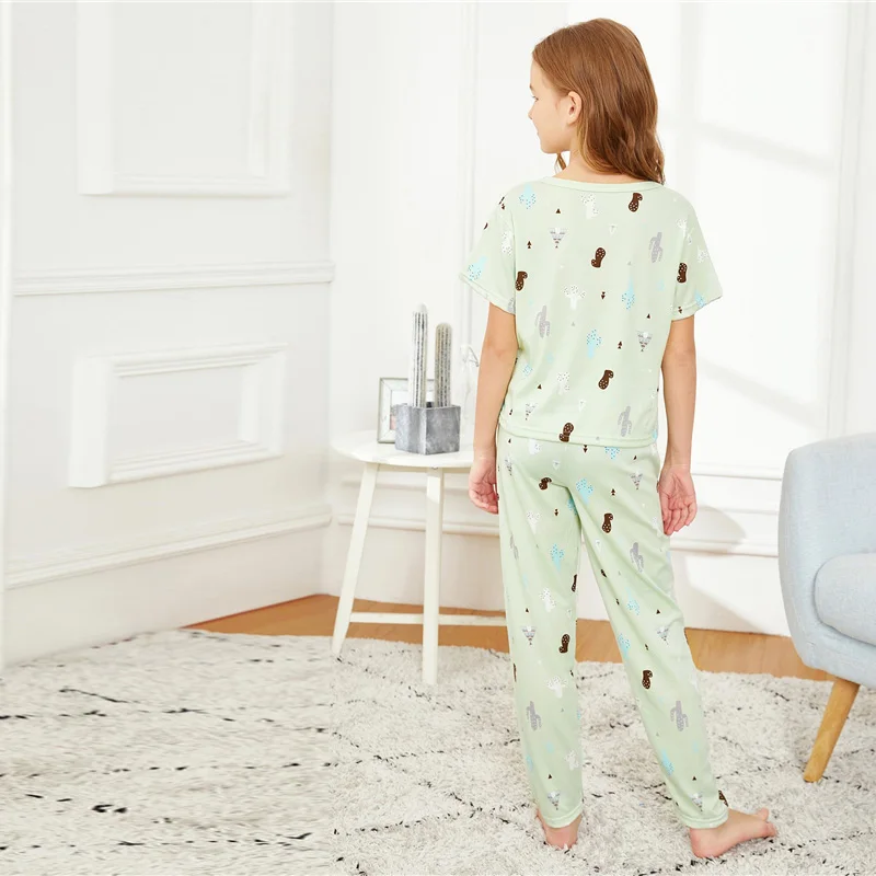 SHEIN/детский зеленый топ с принтом кактуса и штаны; одежда для сна для девочек; детский пижамный комплект; коллекция года; милые пижамы с короткими рукавами для девочек