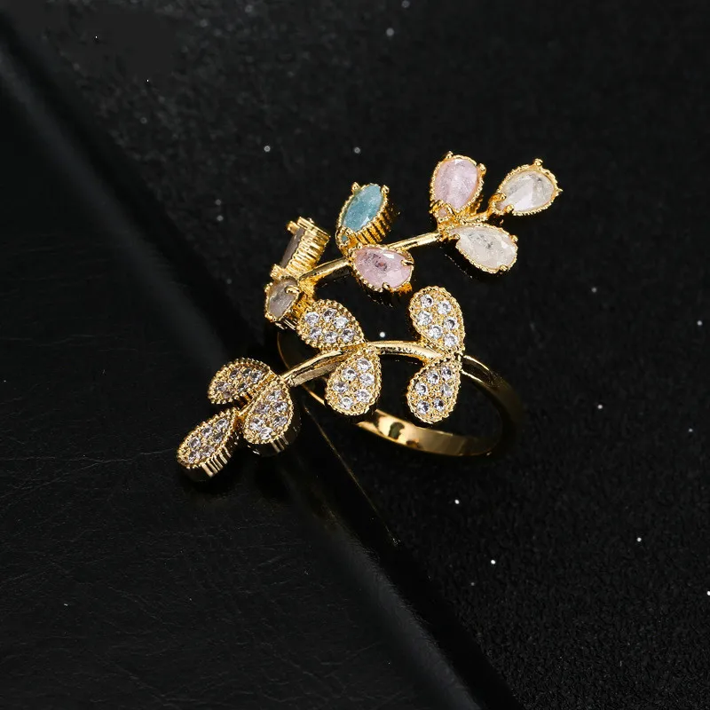 Женское длинное кольцо с фианитом в виде листьев | Украшения и аксессуары