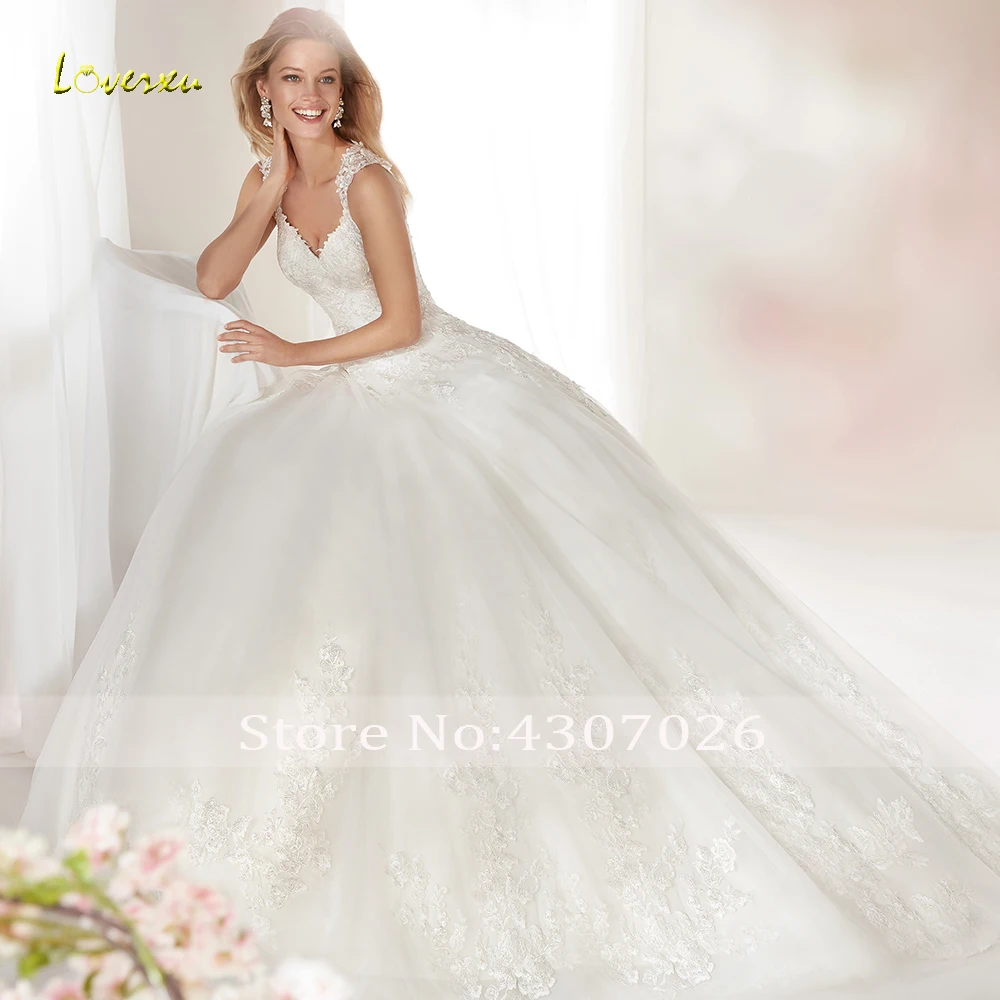 Loverxu Delicate V-Neck A Line Wedding Dress Cut-Out Applique Cap Sleeve Backless Bride Court Train Bridal Gowns Plus Size | Свадьбы и