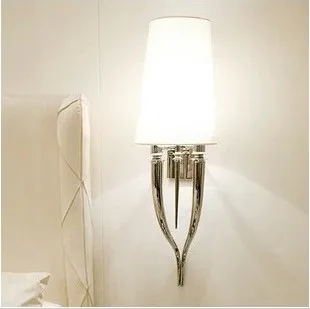 

Современная Настенная железная лампа ktv с белым рогом