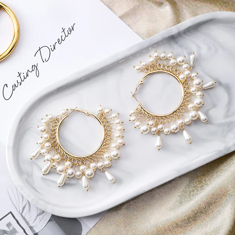 Модные жемчужные Openwork Hoop Earrings для Для женщин девушки Ретро Aretes Хооп Серьги Личность Обручи Негабаритных Ювелирные изделия Для женщин
