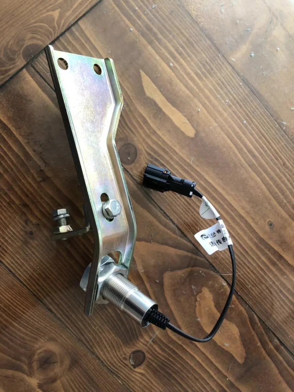 

Terca retarder brake speed control sensor with bracket for yutong/kinglong/higer bus