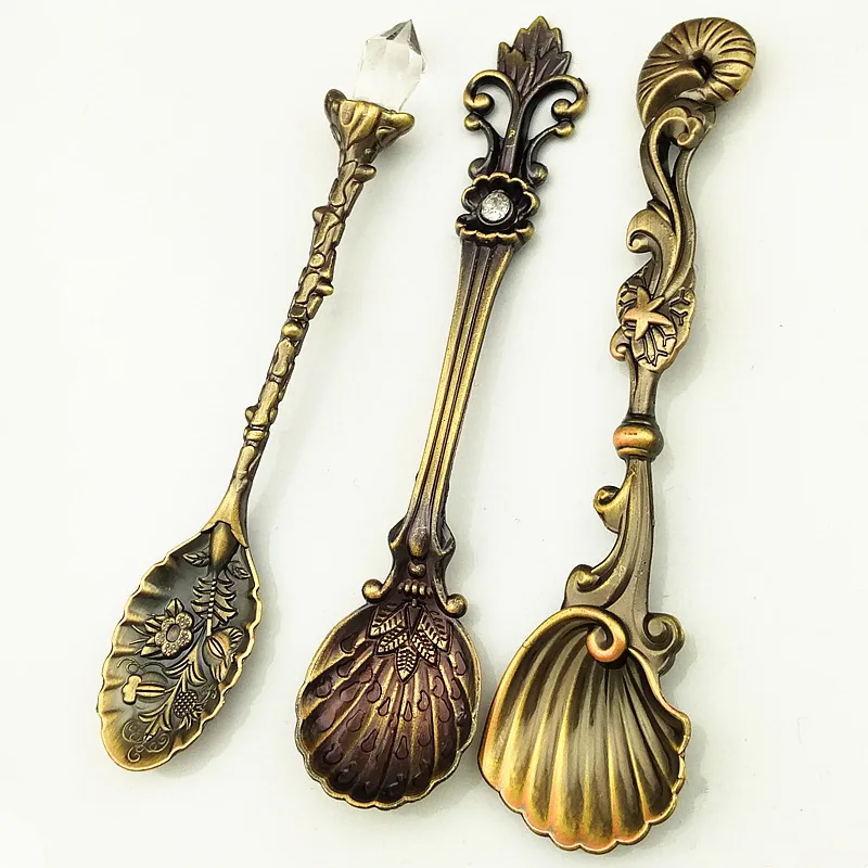 antique bronze 3 шт./компл. Винтаж Королевский Стиль резная маленькая кофейная/чайная ложка мини-десертная ложка для закусок столовые приборы мороженое посуда 4 вида цветов - Цвет: antique bronze
