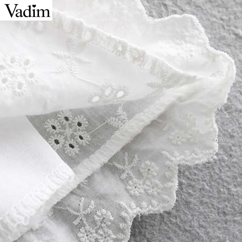 Vadim women sweet embroidery hollow out mini dress bow tie button half sleeve dresses female chic vestido QC062 | Женская одежда