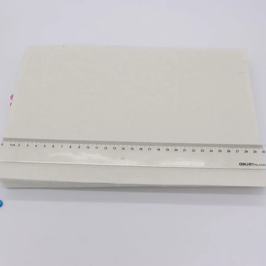 Фетровая ткань бежевого цвета белая 2 мм фетровая Полиэстеровая игла для